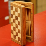 Ensemble jeu d'échecs et Backgammon - Coffre pliant - Magnétique