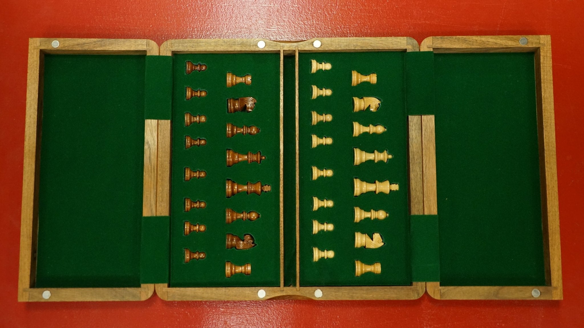 Ensemble jeu d'échecs en acacia - Coffre à volet - Magnétique - Coffre d'échecs et jeu d'échecs de voyage cadeau -12a - Rouge et Noir