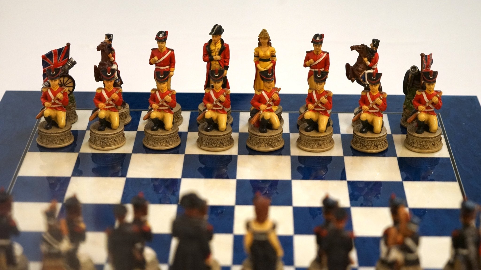 Ensemble Napoléon - Bataille de Waterloo - Laqué bleu - ensemble échecs décoratif - Rouge et Noir